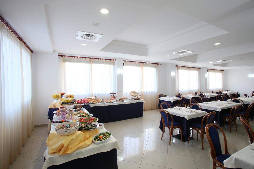 Bikini Hotel Vieste Extérieur photo