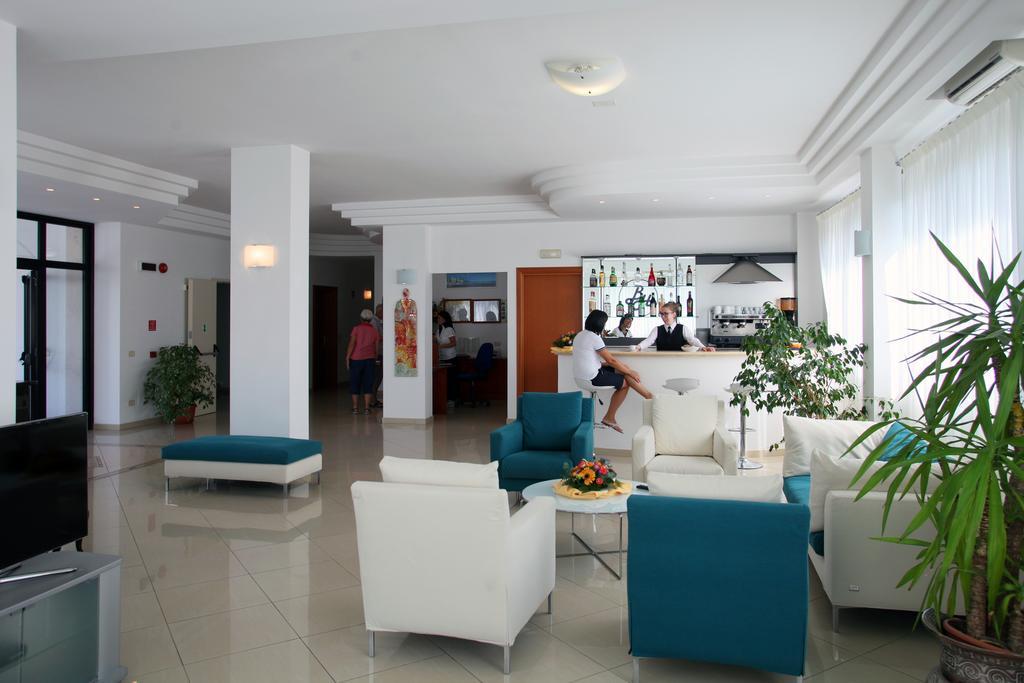 Bikini Hotel Vieste Extérieur photo