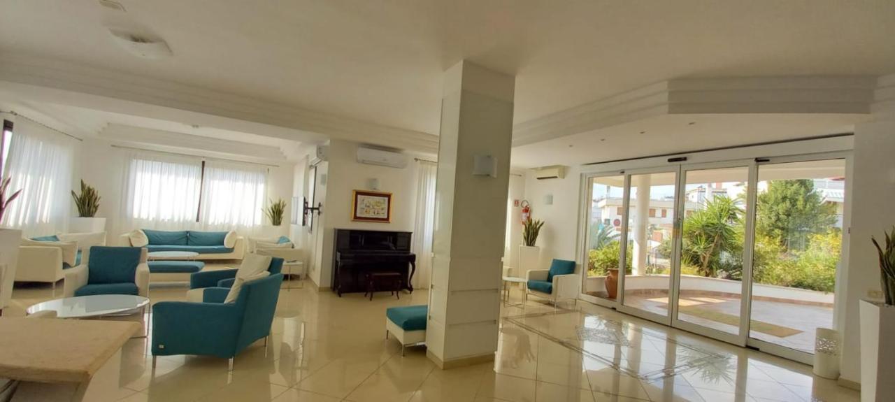 Bikini Hotel Vieste Extérieur photo