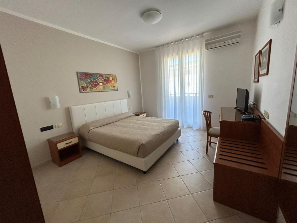 Bikini Hotel Vieste Extérieur photo