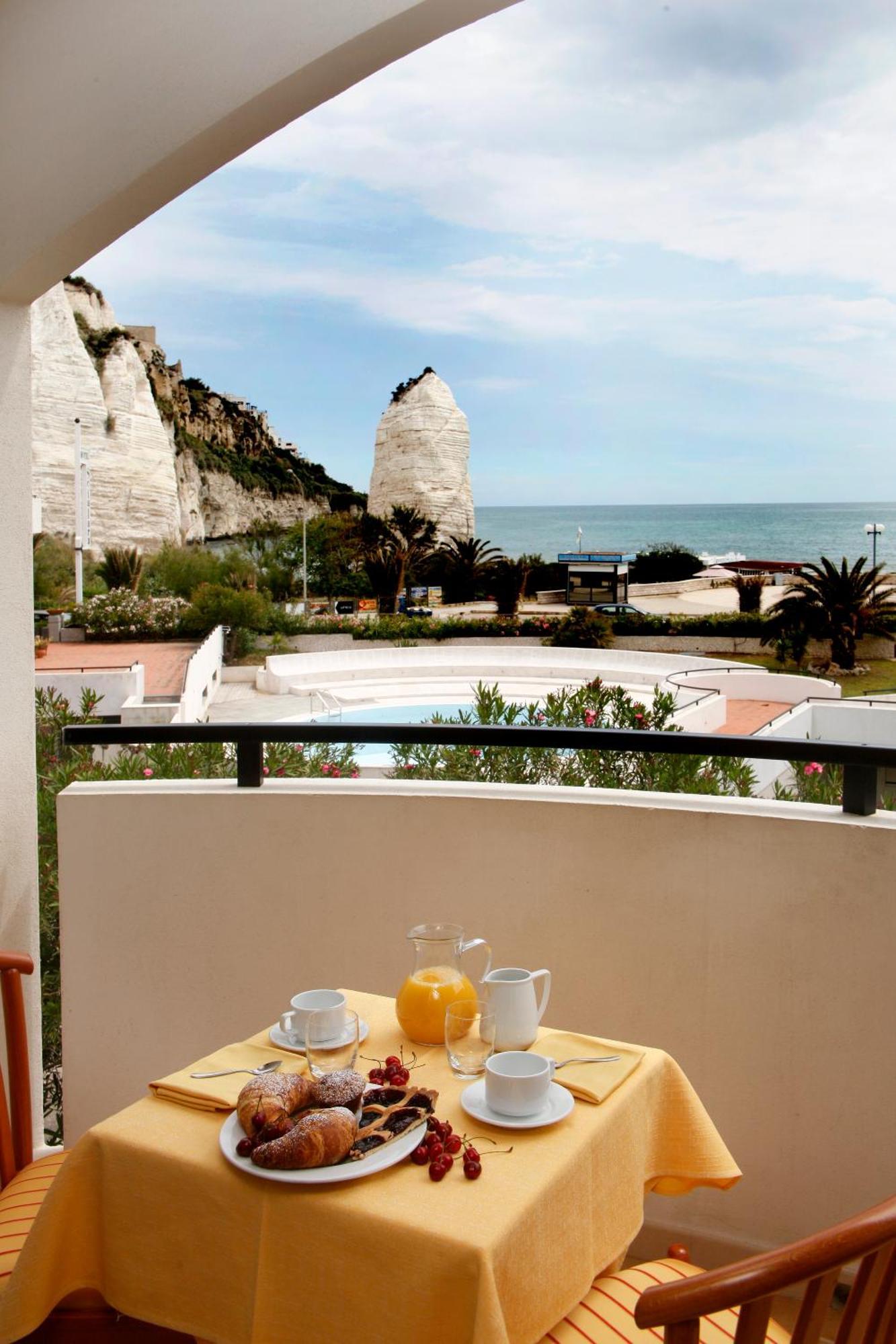 Bikini Hotel Vieste Extérieur photo